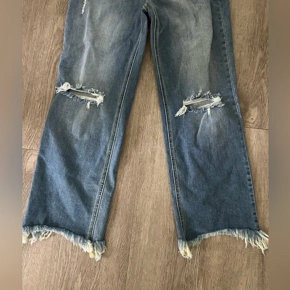 NWT high rise straight fit jeans - Picture 6 of 10